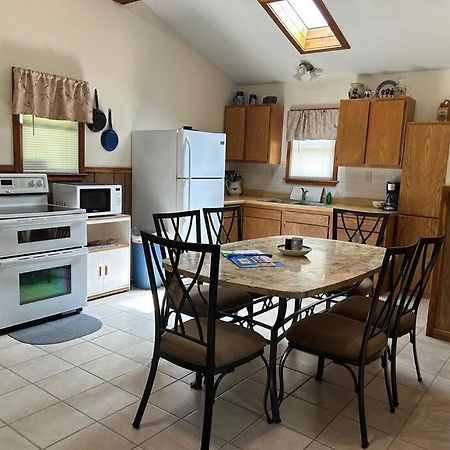 Solarium Cabin #16 On Patoka Lake In Southern Indiana シーモア エクステリア 写真